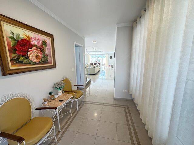 Casa para Venda em Santana de Parnaíba - 2