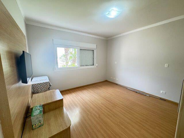 Casa para Venda em Santana de Parnaíba - 5