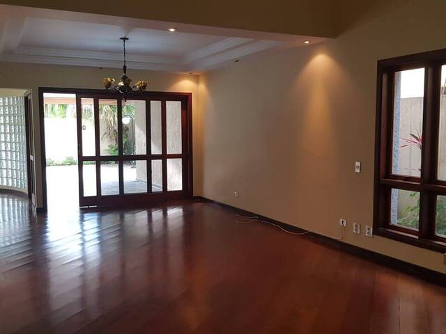 Casa para Locação em Santana de Parnaíba - 2