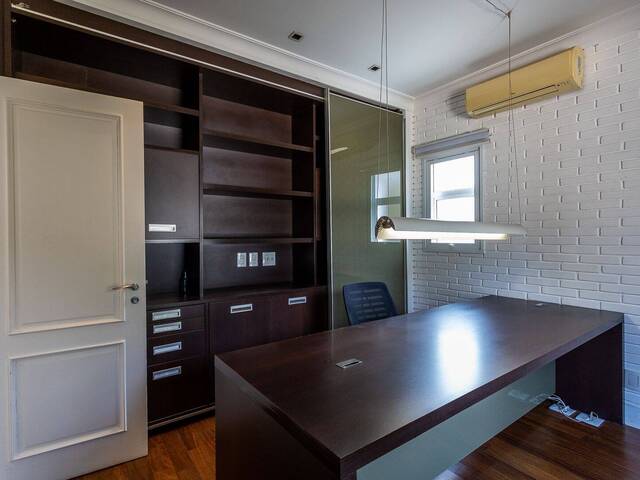 Casa para Venda em Santana de Parnaíba - 5