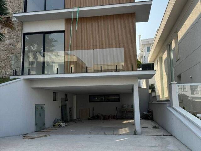 #CA3290 - Casa para Venda em Santana de Parnaíba - SP