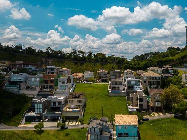 Terreno para Venda em Santana de Parnaíba - 4