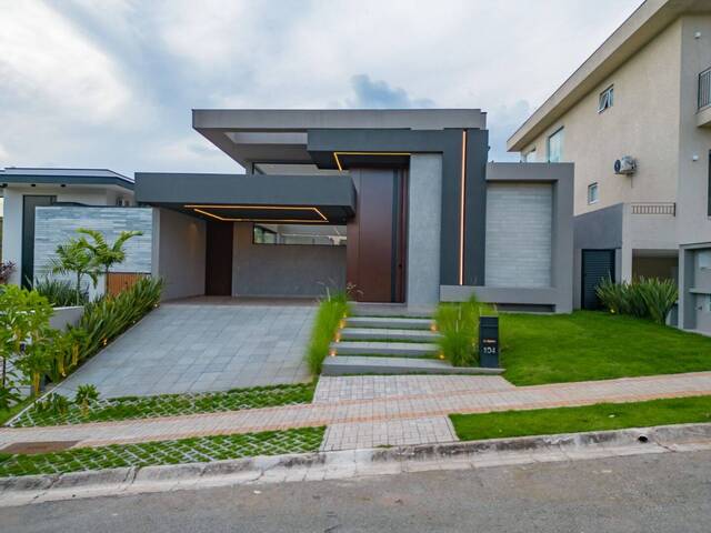 #CA3291 - Casa para Venda em Santana de Parnaíba - SP