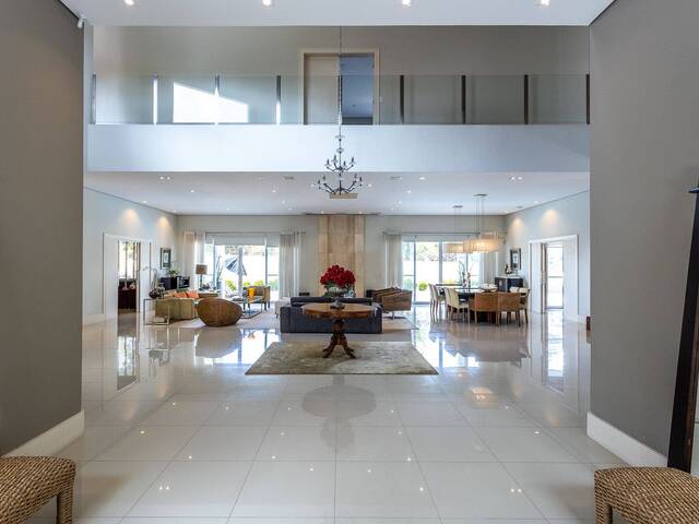 Casa para Venda em Santana de Parnaíba - 5