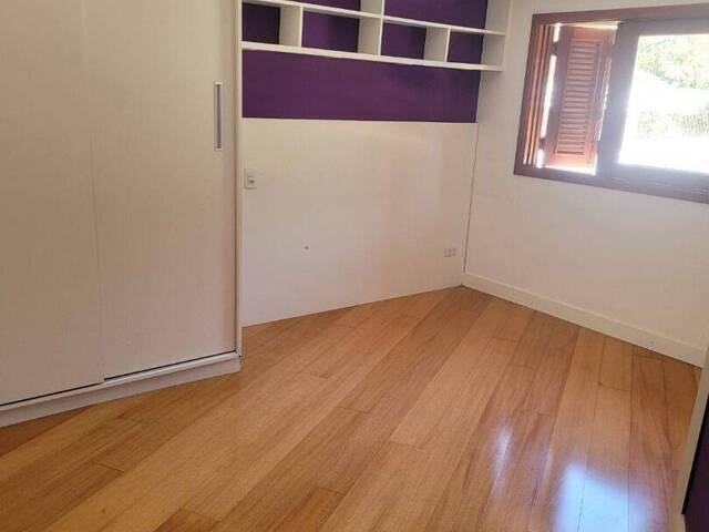 Casa para Venda em Santana de Parnaíba - 5