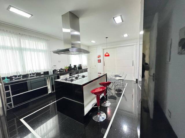 Casa para Venda em Santana de Parnaíba - 5