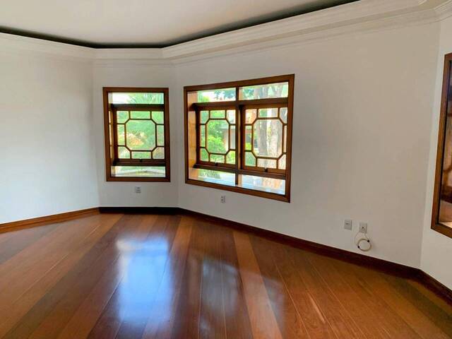 Casa para Venda em Santana de Parnaíba - 4