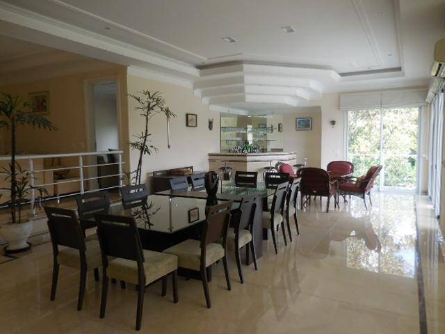 Casa para Venda em Santana de Parnaíba - 2