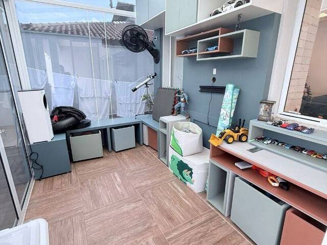 Casa para Venda em Santana de Parnaíba - 4