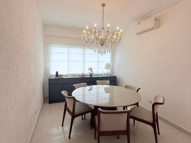 Casa para Venda em Santana de Parnaíba - 5