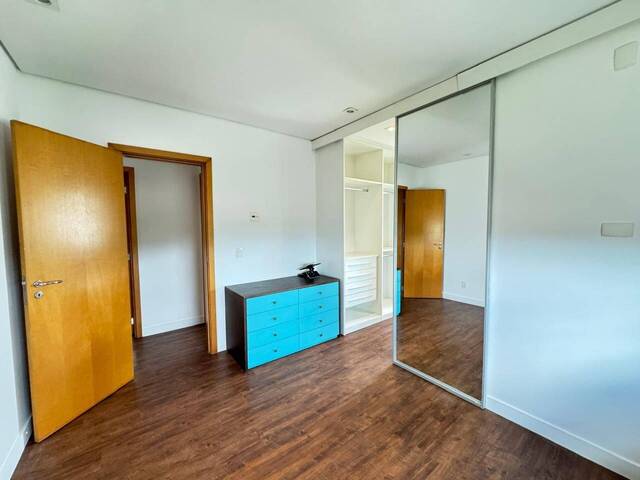 Apartamento para Venda em Santana de Parnaíba - 4