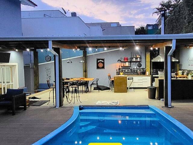 Casa para Venda em Santana de Parnaíba - 5