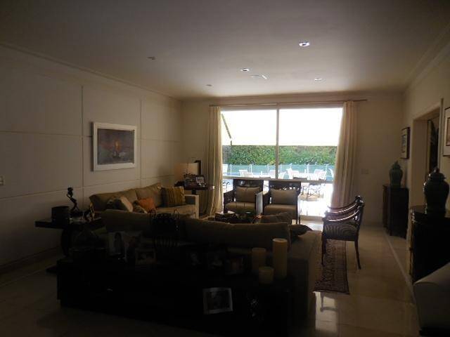 Casa para Venda em Santana de Parnaíba - 2