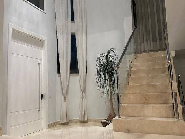 Casa para Venda em Santana de Parnaíba - 4