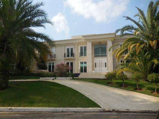 Casa para Venda em Santana de Parnaíba - 2