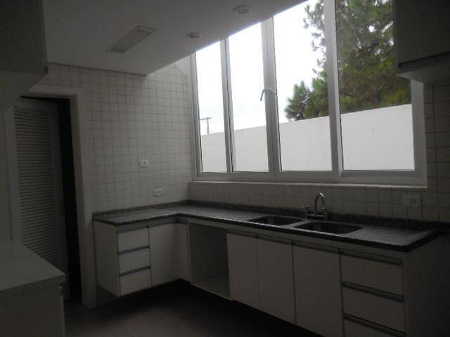 Casa para Venda em Santana de Parnaíba - 3