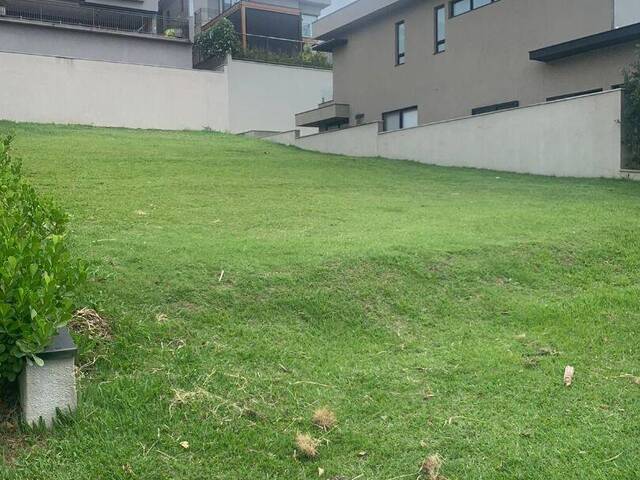 #TE0369 - Terreno para Venda em Santana de Parnaíba - SP