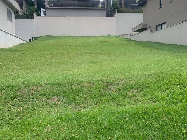 #TE0369 - Terreno para Venda em Santana de Parnaíba - SP