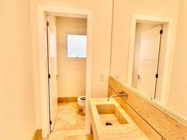 #CA3331 - Casa para Venda em Santana de Parnaíba - SP