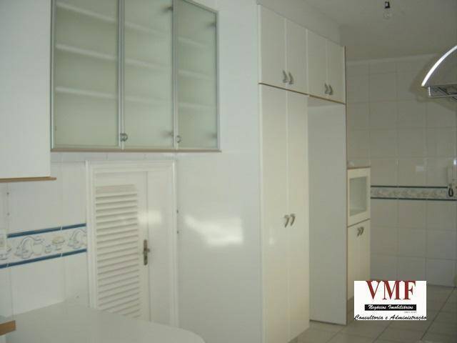 Casa para Venda em Santana de Parnaíba - 4