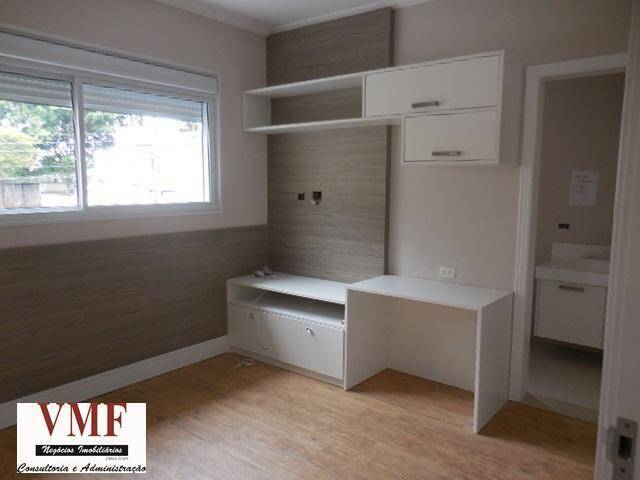 Casa para Venda em Santana de Parnaíba - 5