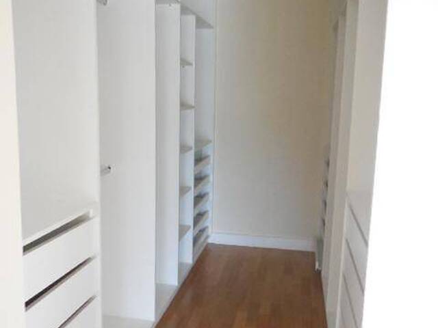 Casa para Venda em Santana de Parnaíba - 3