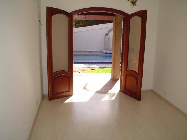 Casa para Venda em Santana de Parnaíba - 5