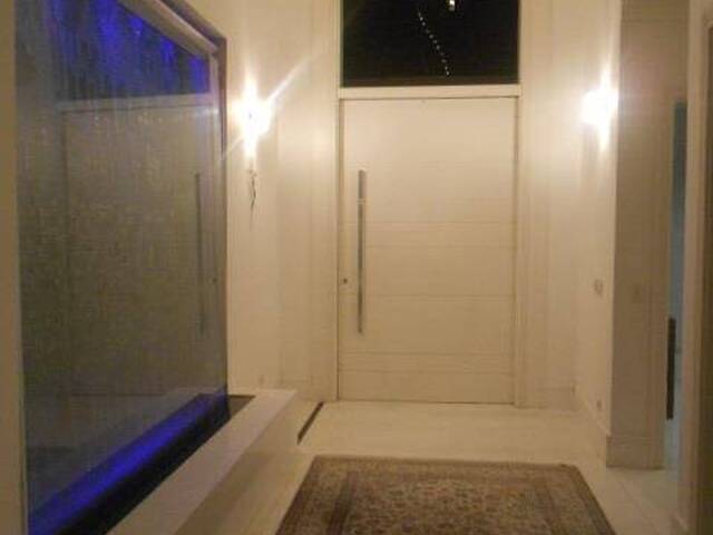 Casa para Venda em Santana de Parnaíba - 2