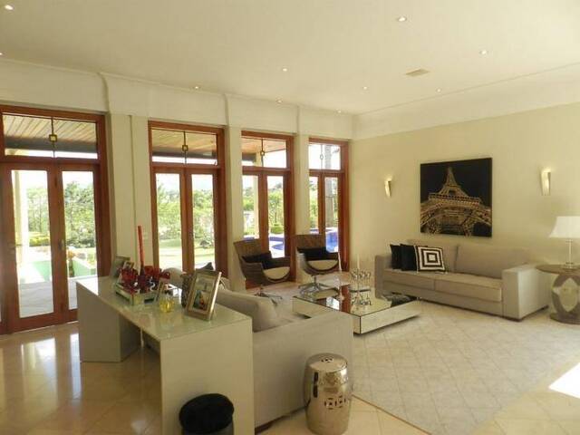 Casa para Venda em Santana de Parnaíba - 5