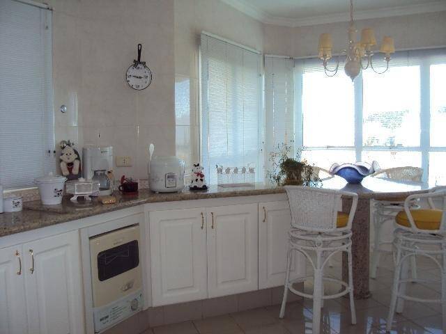 Casa para Venda em Santana de Parnaíba - 4