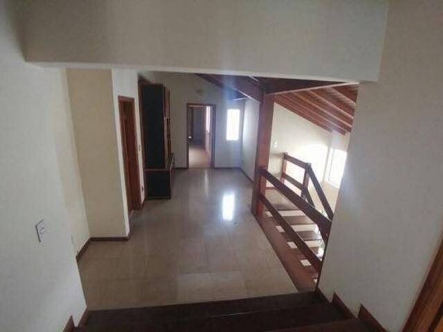 Casa para Venda em Santana de Parnaíba - 4