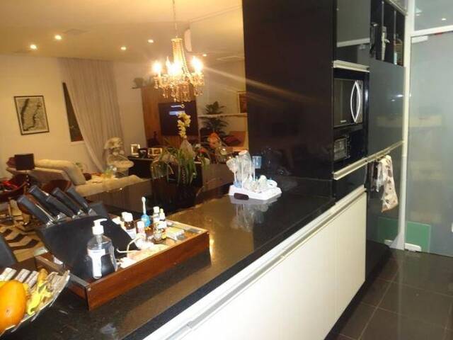 Apartamento para Venda em Santana de Parnaíba - 4